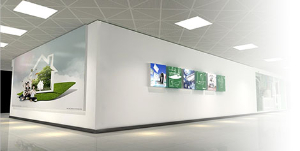 在展台设计中如何引入艺术元素，以提升视觉吸引力